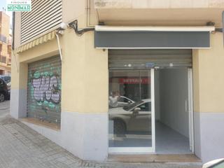 Lloguer Local Comercial a Centre. Local esquinero de 60 m2 en alquiler en el centro de sant pere d Lloguer Local Comercial a Centre. Local esquinero de 60 m2 en alquiler en el centro de sant pere d