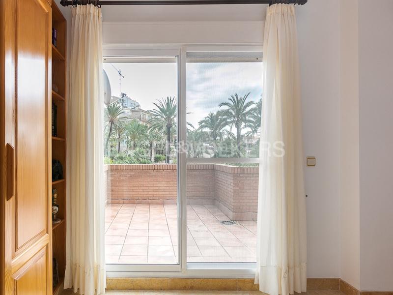 Foto 82975da0-2764-4adf-b9ba-f55fb6b5fe22. Casa magnífica casa independiente frente al mar en Cullera Foto 82975da0-2764-4adf-b9ba-f55fb6b5fe22. Casa magnífica casa independiente frente al mar en Cullera