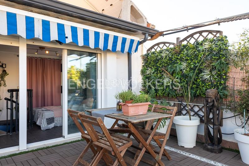 Foto 5e111c18-0d2a-4211-a1df-4f4242fa2e68. Casa amb calefacció aparcament a Silla Foto 5e111c18-0d2a-4211-a1df-4f4242fa2e68. Casa amb calefacció aparcament a Silla