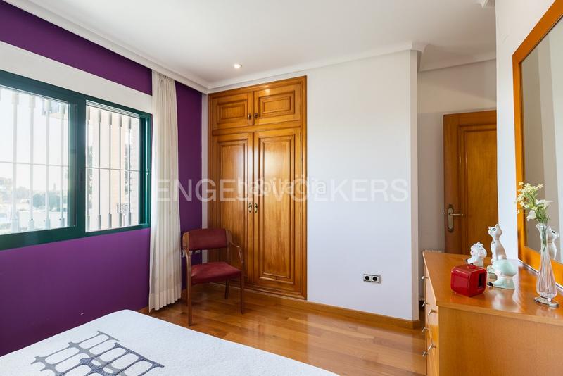 Foto 1e1fc2c2-ecf3-4a32-adf4-592f127bafa9. Rent house with heating parking pool in Cumbres de Calicanto Torrent Foto 1e1fc2c2-ecf3-4a32-adf4-592f127bafa9. Rent house with heating parking pool in Cumbres de Calicanto Torrent