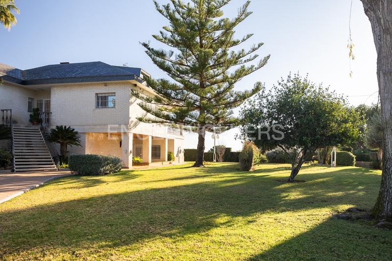 Foto 408a1747-4045-40bb-a5f4-1b3ac6ae5c44. Rent house with heating parking pool in Cumbres de Calicanto Torrent Foto 408a1747-4045-40bb-a5f4-1b3ac6ae5c44. Rent house with heating parking pool in Cumbres de Calicanto Torrent