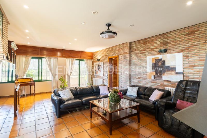 Foto 4d2d36dc-b464-4be0-9ece-045c9b3c58b2. Rent house with heating parking pool in Cumbres de Calicanto Torrent Foto 4d2d36dc-b464-4be0-9ece-045c9b3c58b2. Rent house with heating parking pool in Cumbres de Calicanto Torrent