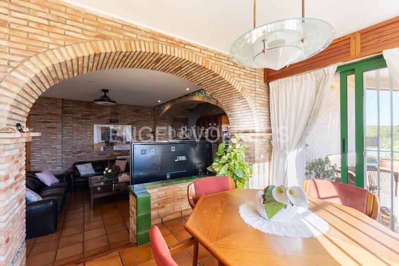 Foto 5c8bfcb7-ba7d-4564-b42b-238b7068115e. Rent house with heating parking pool in Cumbres de Calicanto Torrent Foto 5c8bfcb7-ba7d-4564-b42b-238b7068115e. Rent house with heating parking pool in Cumbres de Calicanto Torrent