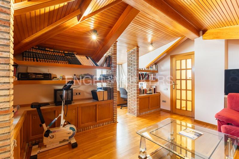 Foto 77c22a2e-6af3-48b4-8f48-d8a34d54489a. Rent house with heating parking pool in Cumbres de Calicanto Torrent Foto 77c22a2e-6af3-48b4-8f48-d8a34d54489a. Rent house with heating parking pool in Cumbres de Calicanto Torrent