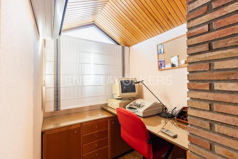 Foto 7b189d08-b31a-4a6a-a8db-7bb6af7f392f. Rent house with heating parking pool in Cumbres de Calicanto Torrent Foto 7b189d08-b31a-4a6a-a8db-7bb6af7f392f. Rent house with heating parking pool in Cumbres de Calicanto Torrent