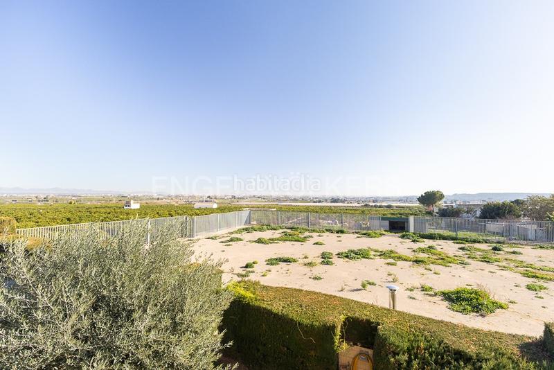 Foto ab337e01-299e-40ff-b0ff-2e023759e3af. Rent house with heating parking pool in Cumbres de Calicanto Torrent Foto ab337e01-299e-40ff-b0ff-2e023759e3af. Rent house with heating parking pool in Cumbres de Calicanto Torrent