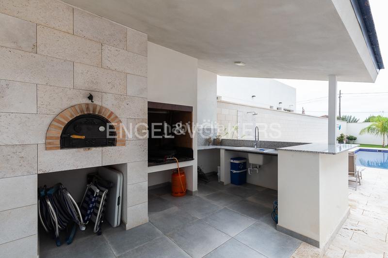 Foto 40128708-9f4a-4a9b-8898-e159b0c477af. Casa amb calefacció aparcament piscina a El Carme-Sant Agustí-Bonavista Eliana (l´) Foto 40128708-9f4a-4a9b-8898-e159b0c477af. Casa amb calefacció aparcament piscina a El Carme-Sant Agustí-Bonavista Eliana (l´)
