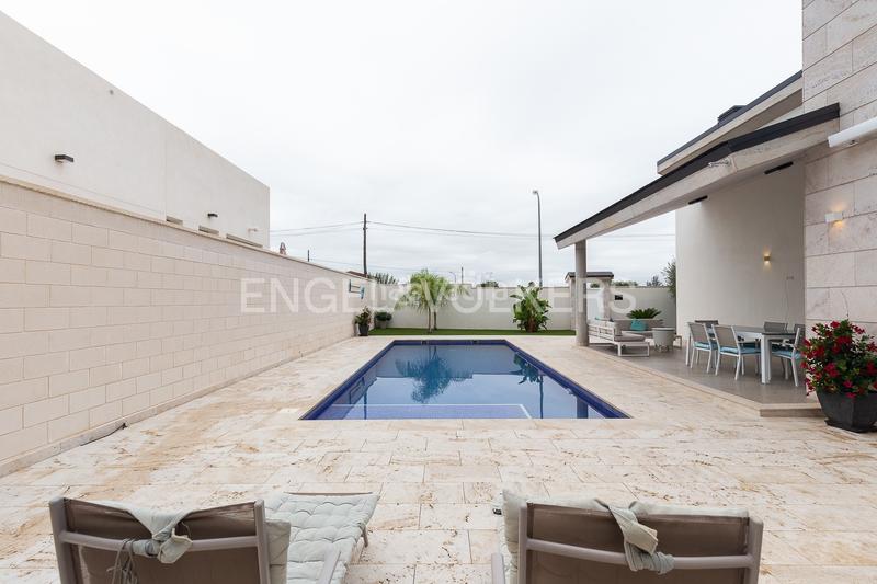 Foto 4f4c4220-9406-441b-809b-a4a103dfcbe9. Casa amb calefacció aparcament piscina a El Carme-Sant Agustí-Bonavista Eliana (l´) Foto 4f4c4220-9406-441b-809b-a4a103dfcbe9. Casa amb calefacció aparcament piscina a El Carme-Sant Agustí-Bonavista Eliana (l´)