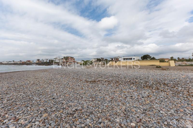 Foto 1c5d2159-9371-4169-ac84-71ac6c230952. Casa amb calefacció aparcament a Playa Burriana Foto 1c5d2159-9371-4169-ac84-71ac6c230952. Casa amb calefacció aparcament a Playa Burriana
