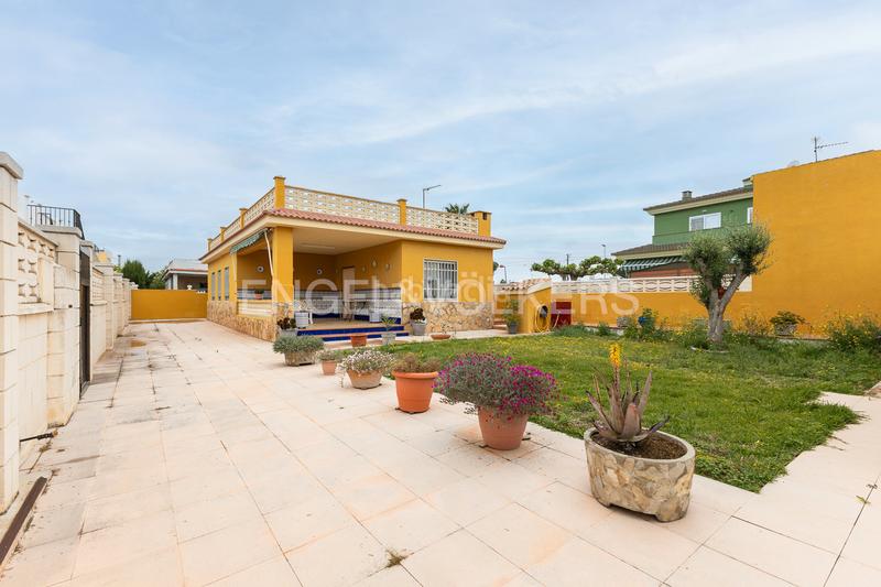 Foto f2ed289f-c4f4-4857-af9c-a54710b853fc. Casa amb calefacció aparcament a Playa Burriana Foto f2ed289f-c4f4-4857-af9c-a54710b853fc. Casa amb calefacció aparcament a Playa Burriana