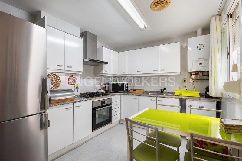 Foto 00d52880-f2c7-4a2a-8078-fd0cc24b8863. Apartament amb calefacció aparcament a Zona Concordia Burjassot Foto 00d52880-f2c7-4a2a-8078-fd0cc24b8863. Apartament amb calefacció aparcament a Zona Concordia Burjassot