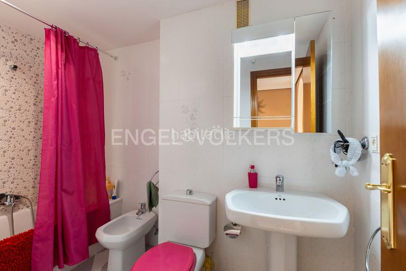 Foto 75ed11fd-05d7-4450-b1c7-2368525f2848. Apartament amb calefacció aparcament a Zona Concordia Burjassot Foto 75ed11fd-05d7-4450-b1c7-2368525f2848. Apartament amb calefacció aparcament a Zona Concordia Burjassot