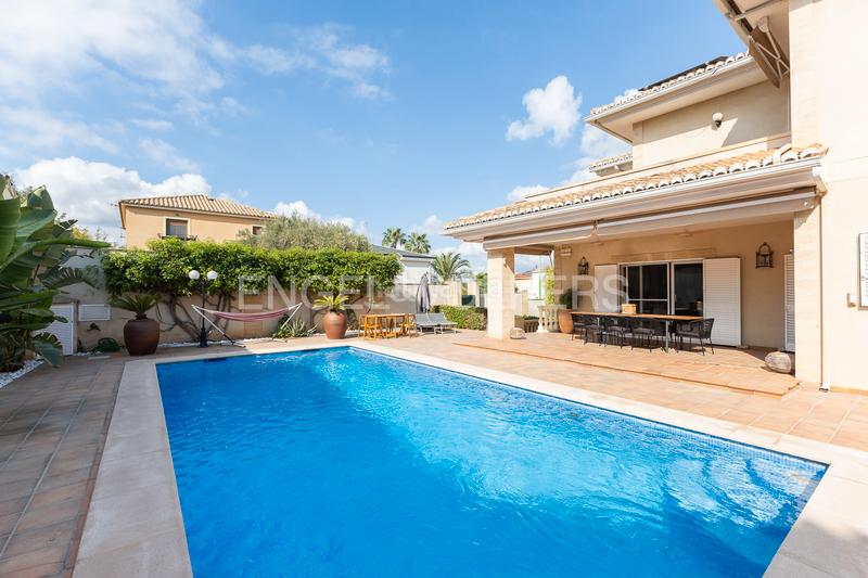 Foto c1427ff1-0a62-4c33-894e-2c7e22bb8c15. Maison avec chauffage parking piscine dans Riba - roja de Túria Foto c1427ff1-0a62-4c33-894e-2c7e22bb8c15. Maison avec chauffage parking piscine dans Riba - roja de Túria