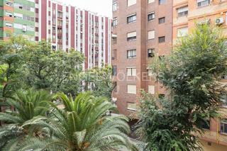 Lloguer Apartament a Ciutat Jardí. Amplia vivienda en algirós Lloguer Apartament a Ciutat Jardí. Amplia vivienda en algirós