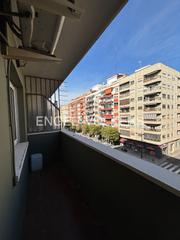 Location Appartement à La Creu del Grau. Amplio y luminoso piso de 3 habitaciones con balcón y parking en Location Appartement à La Creu del Grau. Amplio y luminoso piso de 3 habitaciones con balcón y parking en
