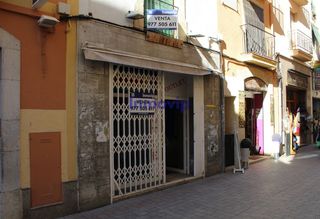 Maison à Carrer antoni roig (d´), 17. Casa de pueblo con local de 65m2 Maison à Carrer antoni roig (d´), 17. Casa de pueblo con local de 65m2