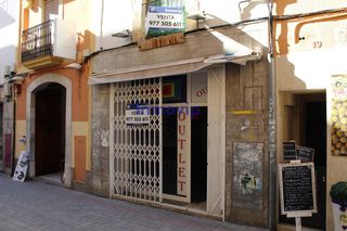 Casa en Carrer antoni roig (d´), 17. Casa de pueblo con local de 65m2 Casa en Carrer antoni roig (d´), 17. Casa de pueblo con local de 65m2