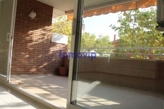 Pis Passeig sort (de la). Piso en el centro con terraza Pis Passeig sort (de la). Piso en el centro con terraza