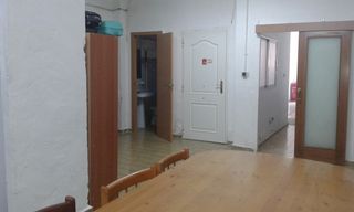 Business premise Calle san antonio. Adaptable a vivienda Business premise Calle san antonio. Adaptable a vivienda