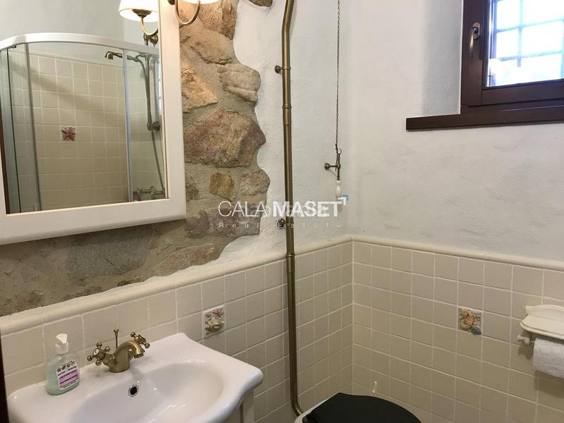 Foto 5f72a3d9-6383-4035-a529-00969427c759. Casa amb calefacció aparcament a Urbanitzacions Platja d´Aro Foto 5f72a3d9-6383-4035-a529-00969427c759. Casa amb calefacció aparcament a Urbanitzacions Platja d´Aro
