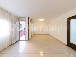 Appartement à Zurbano 5. Ampli pis al centre de sabadell amb totes les comoditats Appartement à Zurbano 5. Ampli pis al centre de sabadell amb totes les comoditats