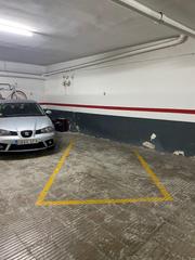 Aparcament cotxe Carrer del dos de maig. Plaza de parking centro de badalona Aparcament cotxe Carrer del dos de maig. Plaza de parking centro de badalona