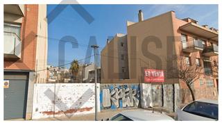 Terreny residencial a Ronda de ponent 152. En venta para tres viviendas unifamiliares Terreny residencial a Ronda de ponent 152. En venta para tres viviendas unifamiliares