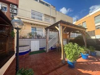Reihenhaus in La Collada-Sis Camins. Casa adosada en vilanova i la geltrú con piscina propia Reihenhaus in La Collada-Sis Camins. Casa adosada en vilanova i la geltrú con piscina propia