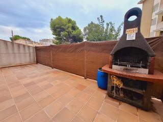 Piano terra in El francas. Planta baja con amplia terraza y piscina comunitaria en el franc Piano terra in El francas. Planta baja con amplia terraza y piscina comunitaria en el franc