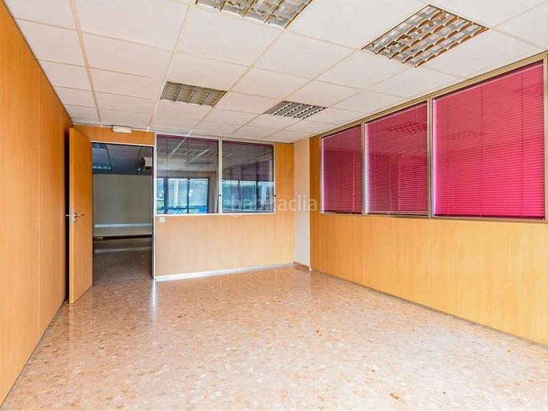 Foto 89c72567-c66b-494f-bfa1-4130eefaa004. Oficina a avinguda frança 81 a Piscinas Villarreal / Vila - real Foto 89c72567-c66b-494f-bfa1-4130eefaa004. Oficina a avinguda frança 81 a Piscinas Villarreal / Vila - real