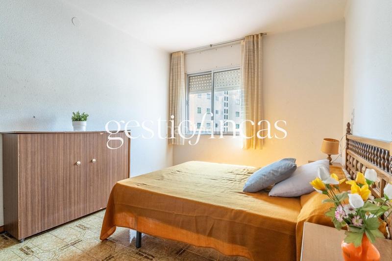 Foto 6a8c9b52-b9eb-4ca1-b648-acb06034d980. Pis amb aparcament piscina a Passeig Marítim Miami Platja Foto 6a8c9b52-b9eb-4ca1-b648-acb06034d980. Pis amb aparcament piscina a Passeig Marítim Miami Platja