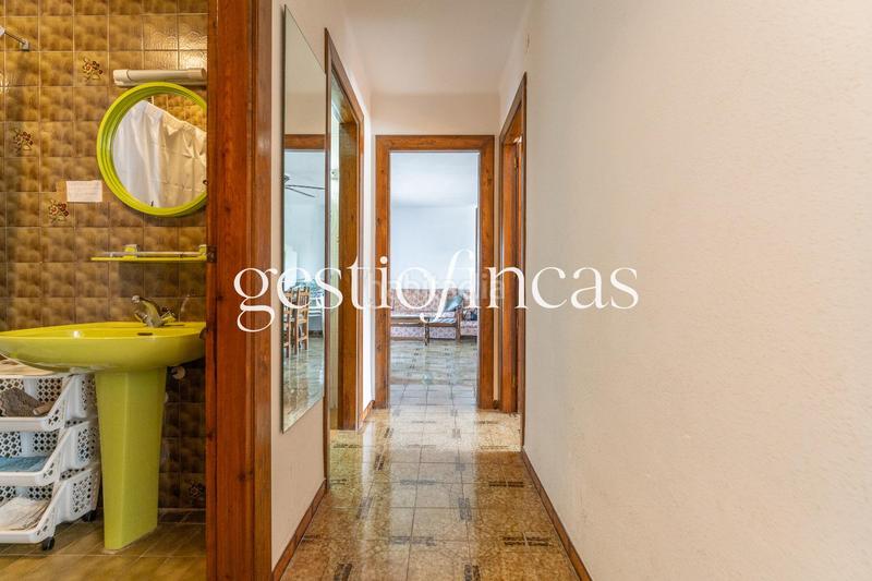 Foto f0890019-e5d9-4271-8a05-a1377e521e2b. Pis amb aparcament piscina a Passeig Marítim Miami Platja Foto f0890019-e5d9-4271-8a05-a1377e521e2b. Pis amb aparcament piscina a Passeig Marítim Miami Platja