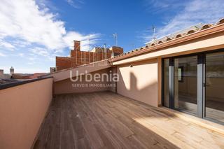 Dúplex en Barri del Centre. Luminosos dúplex con terraza con buenas vistas de 3 y 4 dormitor Dúplex en Barri del Centre. Luminosos dúplex con terraza con buenas vistas de 3 y 4 dormitor