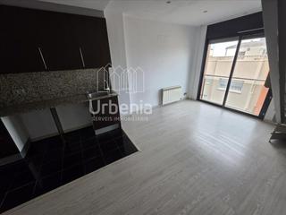 Zweistöckige Wohnung in Ca n'Anglada. Dúplex con terraza ! Zweistöckige Wohnung in Ca n'Anglada. Dúplex con terraza !