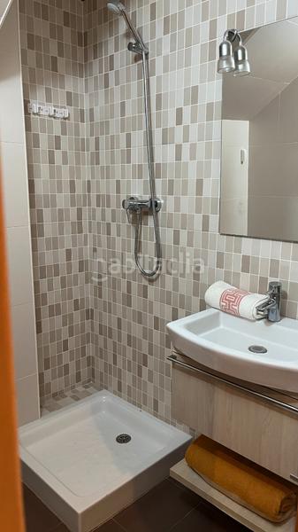 Foto a9d2b390-ccc0-4cb5-840b-ca1c7a6ea1dd. Dúplex vivienda duplex 2 dormitorios con plaza de garaje en perfecto estado zona estacion metro -godella en Burjassot Foto a9d2b390-ccc0-4cb5-840b-ca1c7a6ea1dd. Dúplex vivienda duplex 2 dormitorios con plaza de garaje en perfecto estado zona estacion metro -godella en Burjassot