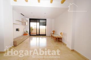 Pis Calle josep serra carsí. Muy amplio con piscina, garaje y trastero Pis Calle josep serra carsí. Muy amplio con piscina, garaje y trastero