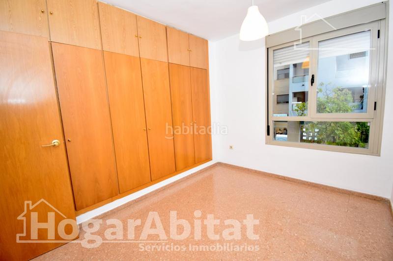 Foto d7452650-a4f9-4ef2-92ec-5065d5def287. Alquiler piso seminuevo con garaje, terraza y piscina en Paterna Foto d7452650-a4f9-4ef2-92ec-5065d5def287. Alquiler piso seminuevo con garaje, terraza y piscina en Paterna