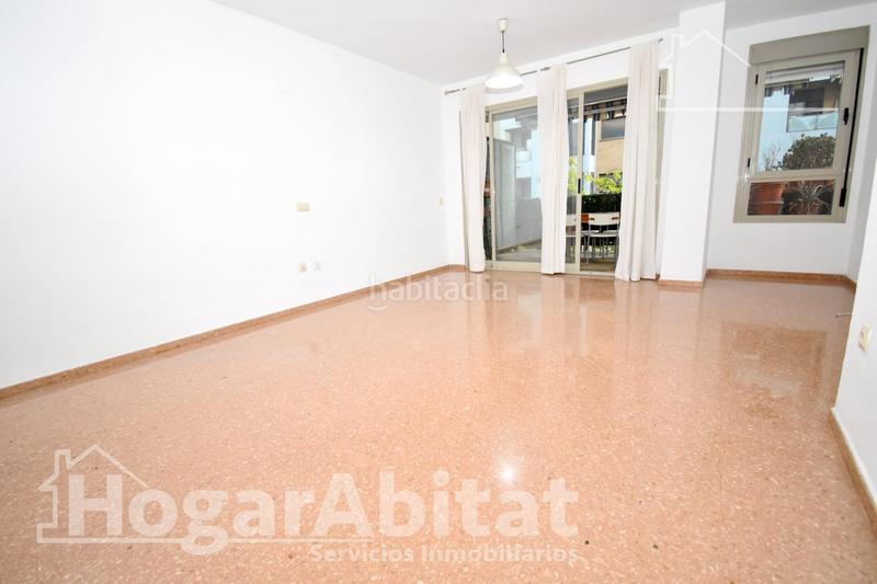 Foto 6fa022e4-9891-4067-99cd-b9dd04832b98. Location appartement avec parking piscine dans Valterna Paterna Foto 6fa022e4-9891-4067-99cd-b9dd04832b98. Location appartement avec parking piscine dans Valterna Paterna