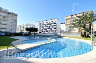 Appartamento  Calle  roger de lauria. En residencial con piscina y terraza junto a la playa Appartamento  Calle  roger de lauria. En residencial con piscina y terraza junto a la playa