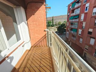 Pis a Carrer de joanot martorell 6. Piso alto, luminoso y bien conservado Pis a Carrer de joanot martorell 6. Piso alto, luminoso y bien conservado