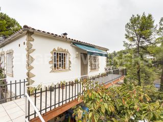 Casa en Cabrera d´Anoia. Torre en urbanización can ros. Casa en Cabrera d´Anoia. Torre en urbanización can ros.