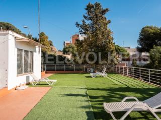Casa  Av. coll del portell. Exclusiva casa en la salut, gràcia Casa  Av. coll del portell. Exclusiva casa en la salut, gràcia