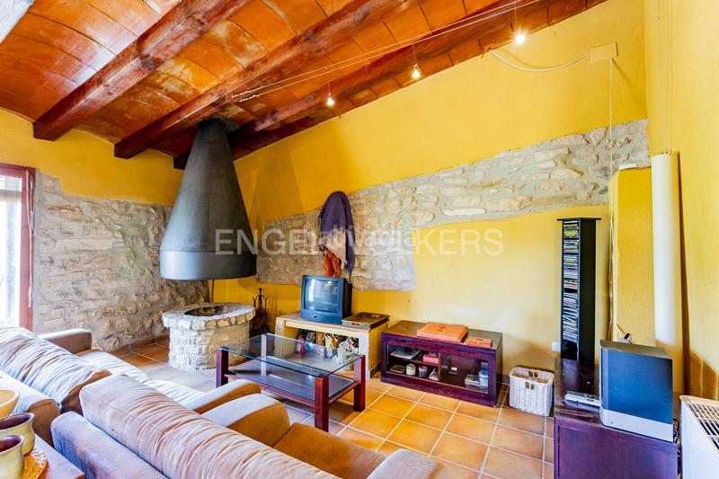 Foto 0f61a535-2e88-4dee-b96d-f72abdb57dc2. Casa amb calefacció a Bellprat Foto 0f61a535-2e88-4dee-b96d-f72abdb57dc2. Casa amb calefacció a Bellprat