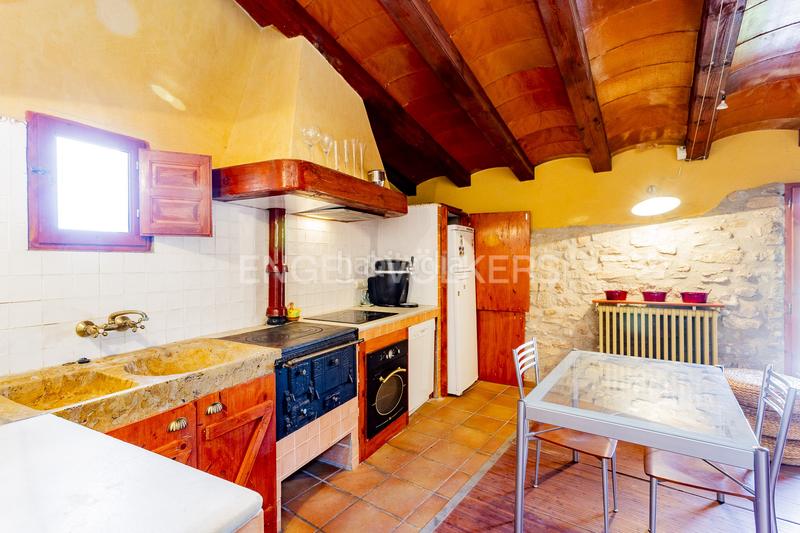 Foto 4c752c75-ca13-4875-a2e5-b3fc2198e3ce. Casa amb calefacció a Bellprat Foto 4c752c75-ca13-4875-a2e5-b3fc2198e3ce. Casa amb calefacció a Bellprat