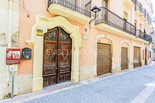 Casa Carrer del dr. ferrer. Propiedad única con historia y gran potencial en el corazón de l Casa Carrer del dr. ferrer. Propiedad única con historia y gran potencial en el corazón de l