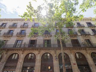 Dachwohnung in St. Pere - Sta. Caterina - El Born. Último piso con 2 terrazas en el born Dachwohnung in St. Pere - Sta. Caterina - El Born. Último piso con 2 terrazas en el born