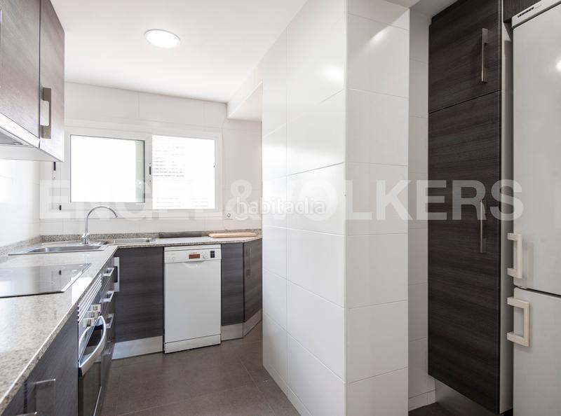 Foto 28744d22-55db-4da0-a6cb-b2a0d87d8a7c. Apartamento espectacular piso en primera linea de mar en Barcelona Foto 28744d22-55db-4da0-a6cb-b2a0d87d8a7c. Apartamento espectacular piso en primera linea de mar en Barcelona