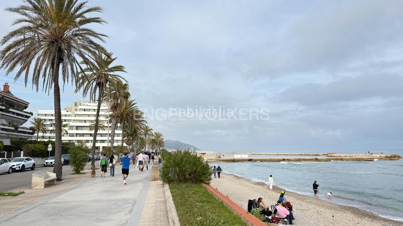 Foto e6857f6d-ca2d-4e26-bb6e-4aee3add6aac. Location appartement avec chauffage parking piscine dans Sitges Foto e6857f6d-ca2d-4e26-bb6e-4aee3add6aac. Location appartement avec chauffage parking piscine dans Sitges