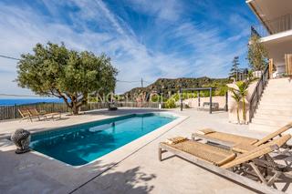 Lloguer Casa a Garòs. Casa de verano con espectaculares vistas al mar Lloguer Casa a Garòs. Casa de verano con espectaculares vistas al mar