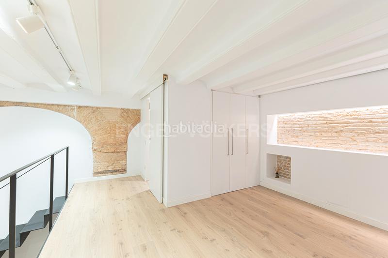 Foto d6039842-f045-4964-b1ca-589e39539365. Apartamento exclusivo estudio tipo loft dúplex en Barcelona Foto d6039842-f045-4964-b1ca-589e39539365. Apartamento exclusivo estudio tipo loft dúplex en Barcelona